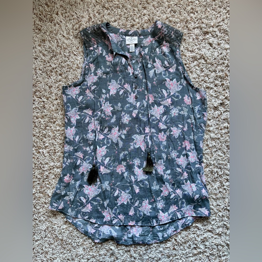St. John's Bay Floral Sleeveless Blouse - Green and Pink Size L